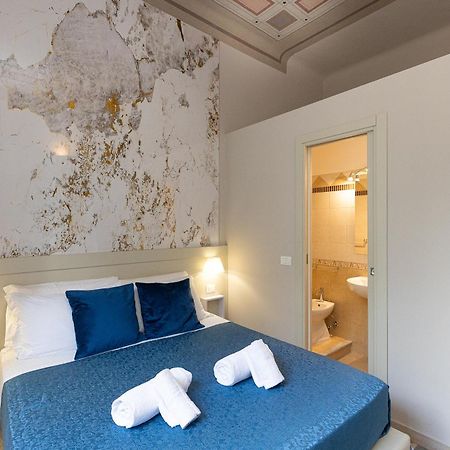 Iron Cityaus Termini Rome Exterior photo