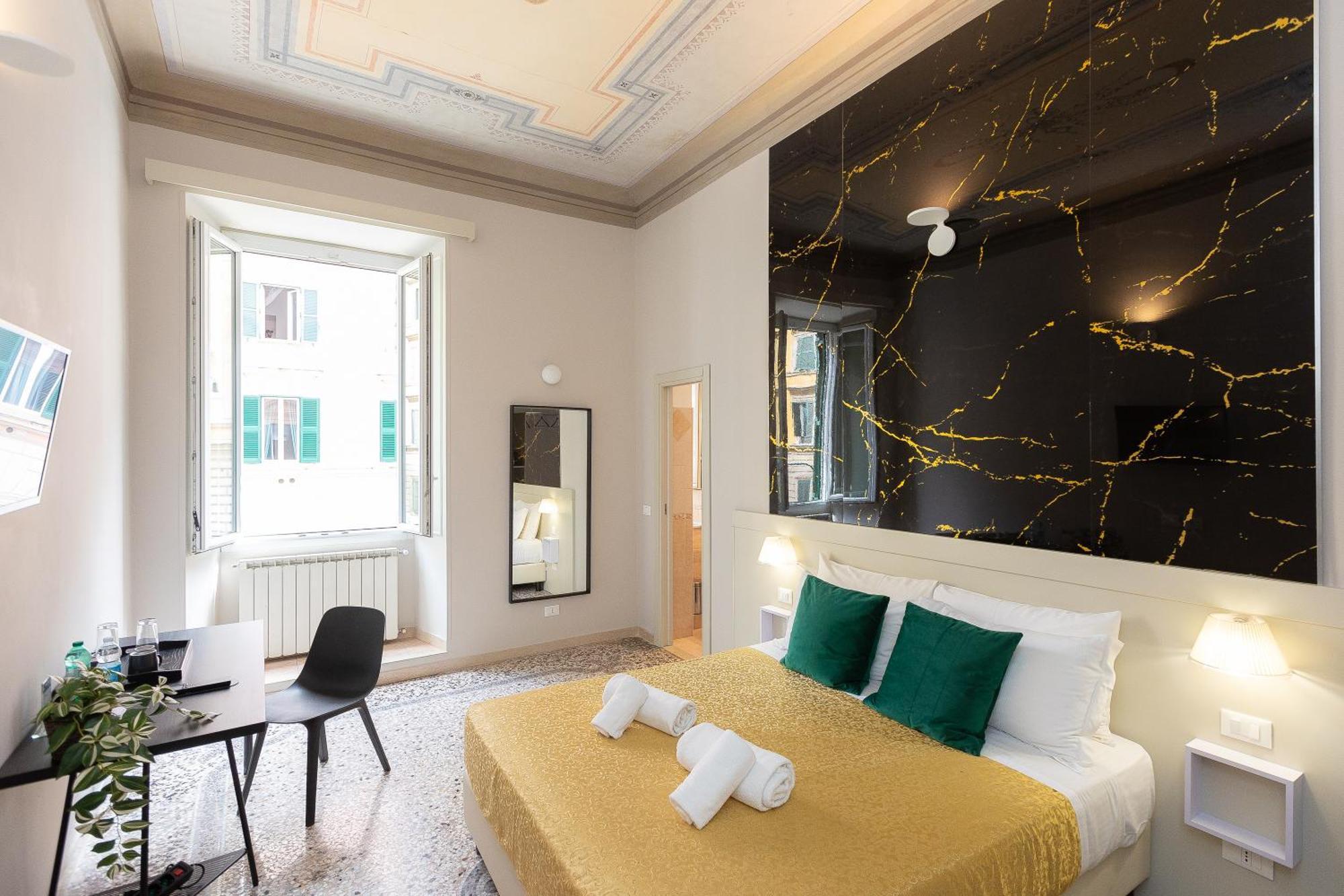Iron Cityaus Termini Rome Exterior photo